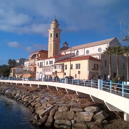 Campeggio Camper Village Santo Stefano al Mare