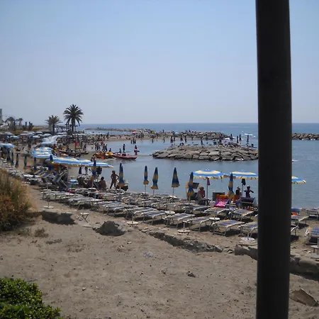 Κάμπινγκ Camper Village