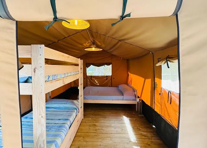 Camper Village Санто-Стефано-аль-Мар