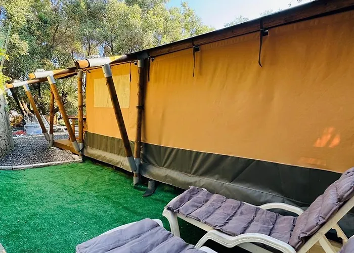 Camper Village Санто-Стефано-аль-Мар