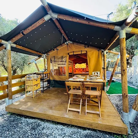 Camper Village Санто-Стефано-аль-Мар
