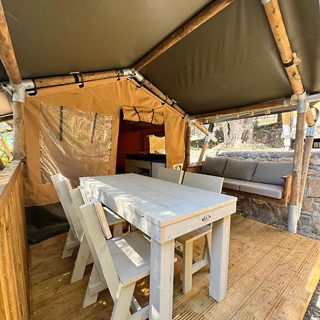 Camper Village 캠프장 *